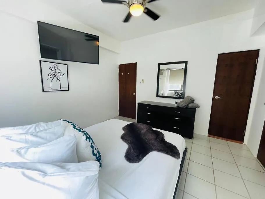 Alanis Condado Beach Apartment / 1 Minute Walking サンジョアン プエルトリコ